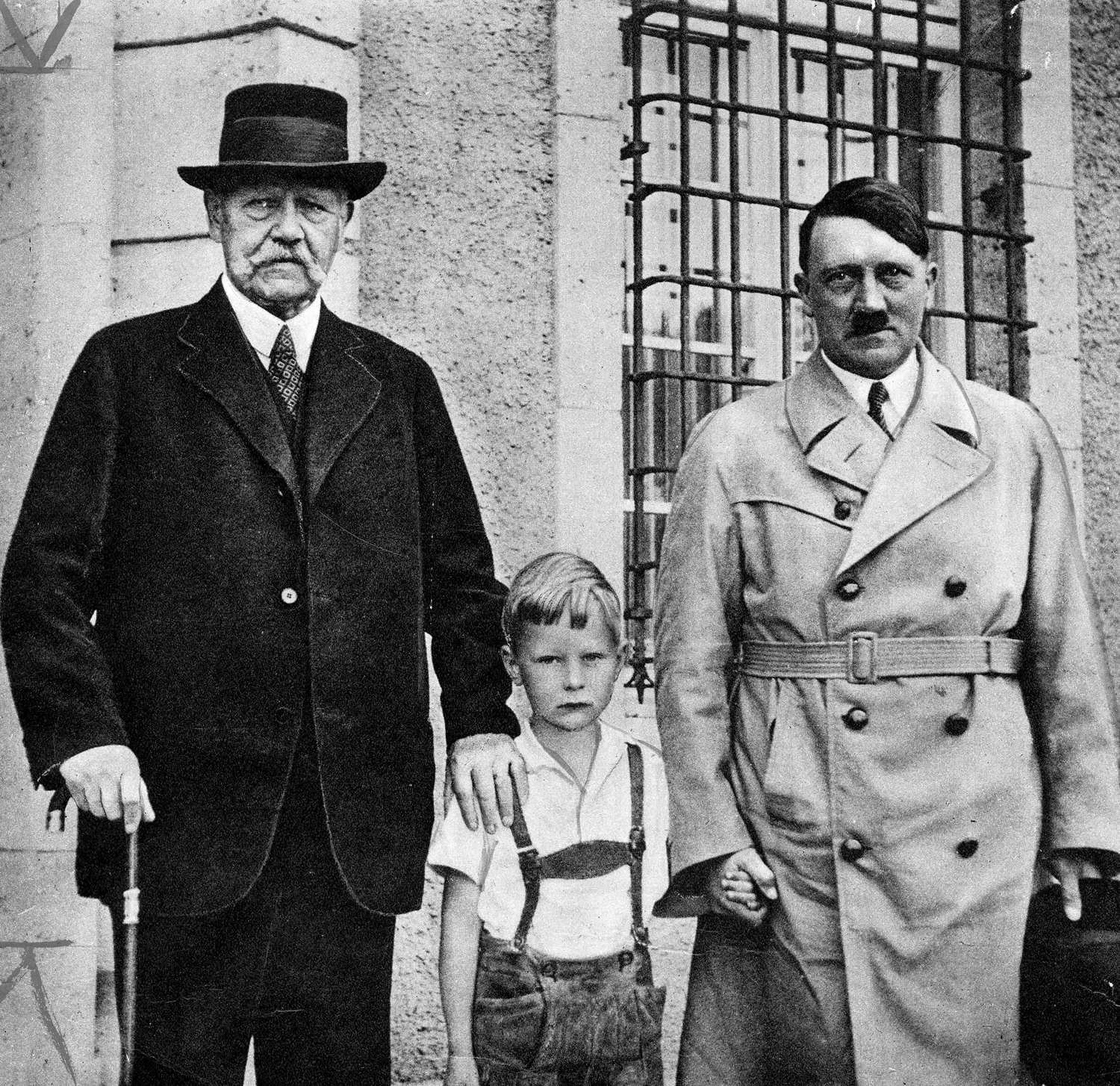 Adolf Hitler visits Paul von Hindenburg and his grandchildren at his residence in Neudeck